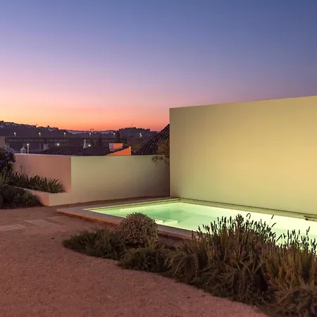 Danna Portuguese Design House Porta 11 Feriehus *