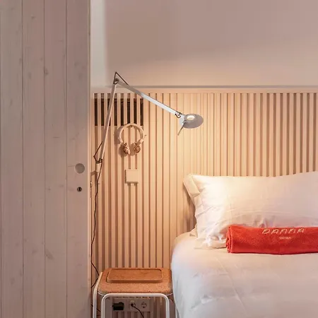 Danna Portuguese Design House Porta 11 Tavira
