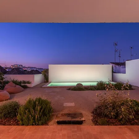 Feriehus Danna Portuguese Design House Porta 11