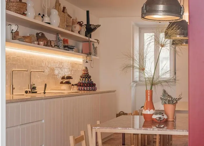 Danna Portuguese Design House Porta 11
