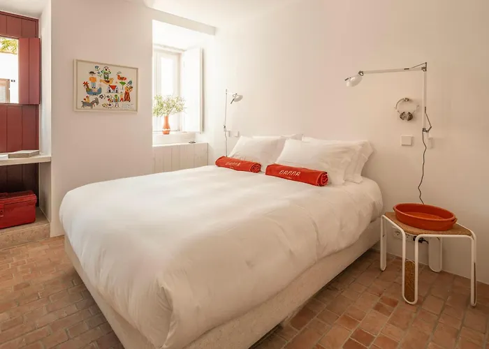 Danna Portuguese Design House Porta 11 * Tavira
