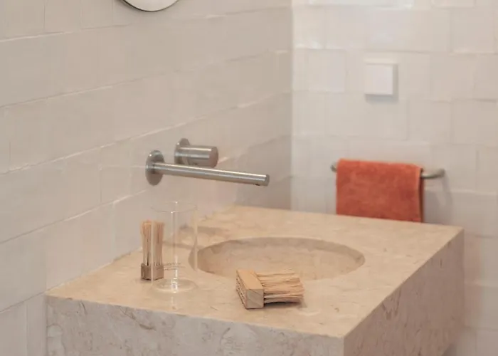 Danna Portuguese Design House Porta 11