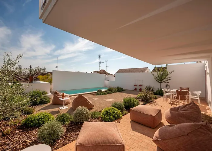 Danna Portuguese Design House Porta 11 * Tavira